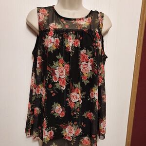 Bobbie brooks  M VGC Arm pit to pit 17 1/2  length 25 1/4